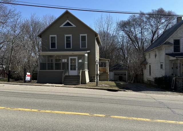 Property at 814 Main St, Nashville, MI 49073, 4 beds, 1.5 baths