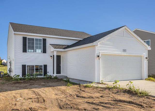 Property at 8365 W Sturtevant Ave, Richland, MI 49083, 3 beds, 2 baths