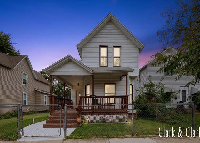 Property at 1032 Jennette Ave NW, Grand Rapids, MI 49504, 3 beds, 1.5 baths