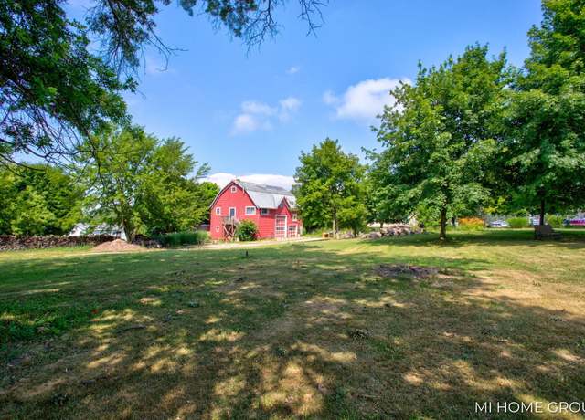 Property at 715 E Main St, Fennville, MI 49408