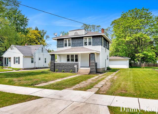 Property at 143 Ridgewood St SE, Kentwood, MI 49548, 4 beds, 2 baths
