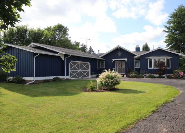 Property at 203 Baden Pl, Fremont, MI 49412, 2 beds, 1.5 baths