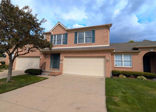 Property at 23721 W Lake Cir #14, Brownstown, MI 48183, 3 beds, 2.5 baths