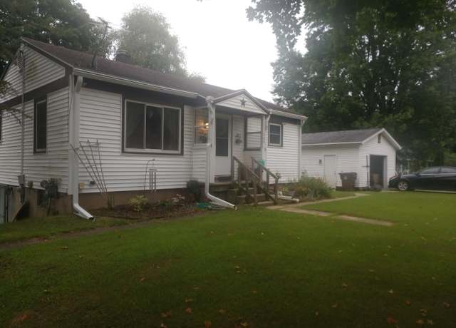 Property at 203 W Walnut St, Carson City, MI 48811, 2 beds, 1 bath