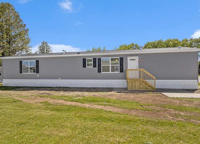 Property at 69205 Garver Lake Rd #39, Edwardsburg, MI 49112, 3 beds, 2 baths