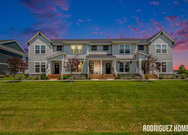 Property at 6678 S Square Ln, Rockford, MI 49341, 3 beds, 2.5 baths