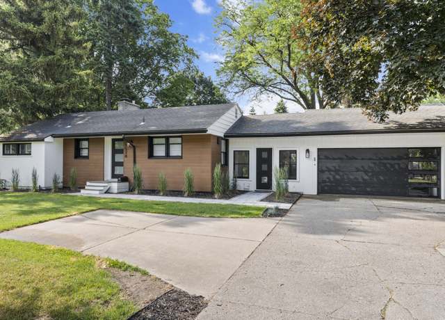 Property at 1528 E Maple Rd, Birmingham, MI 48009, 2 beds, 2 baths