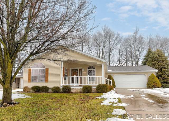 Property at 5323 Briarridge Ct, Kalamazoo, MI 49004, 3 beds, 2 baths