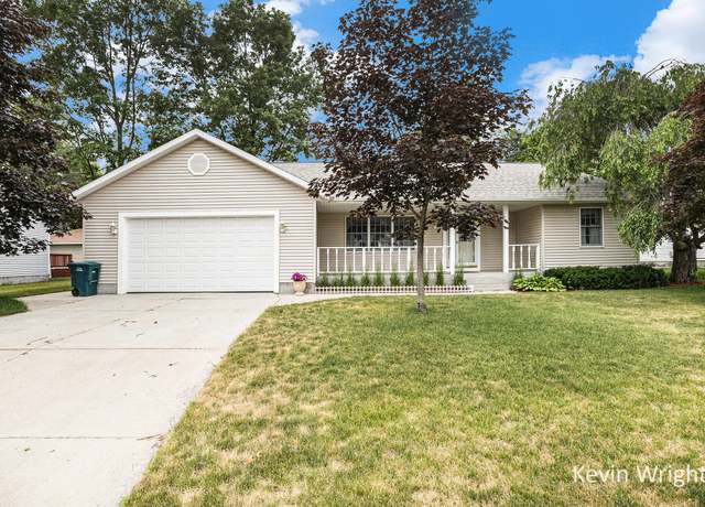 Property at 2487 Greenwood St, Muskegon, MI 49441, 3 beds, 3 baths