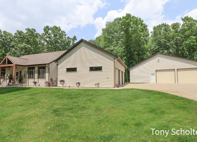 Property at 6374 Arrowhead Trl, Middleville, MI 49333, 3 beds, 4 baths