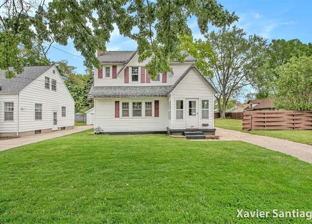 Property at 429 Van Allen St SE, Wyoming, MI 49548, 3 beds, 2.5 baths
