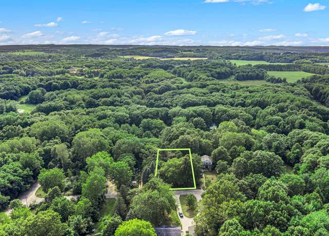 Property at 5717 Leelanau Cir, New Era, MI 49446