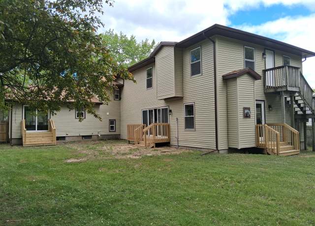 Property at 3548 Reginald Dr, Muskegon, MI 49444, 8 beds, 3 baths