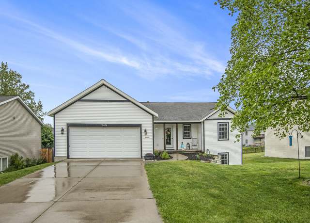 Property at 3076 Daybreak Ln, Holland, MI 49424, 4 beds, 2 baths