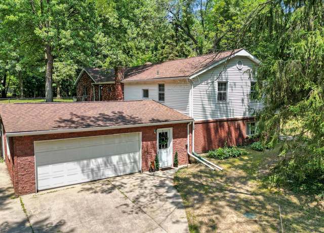 Property at 9832 Stadium Dr, Kalamazoo, MI 49009, 4 beds, 2 baths