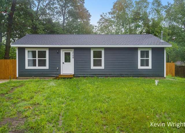Property at 2048 Center St, Muskegon, MI 49442, 3 beds, 1 bath