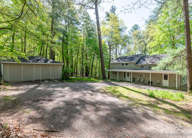 Property at 10436 Morgan Mills Ave NE, Greenville, MI 48838, 2 beds, 2 baths