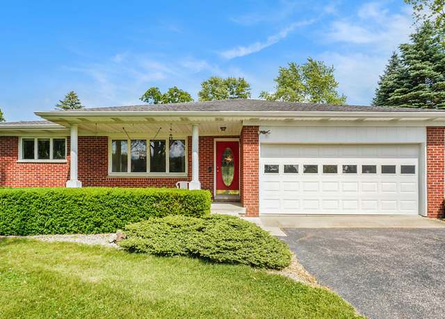 Property at 9591 Moon Rd, Saline, MI 48176, 3 beds, 2 baths