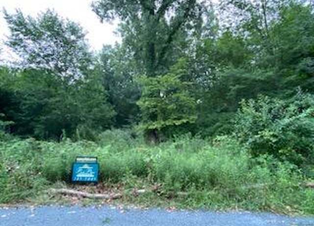 Property at 48681 Valley Ct Ct, Paw Paw, MI 49079