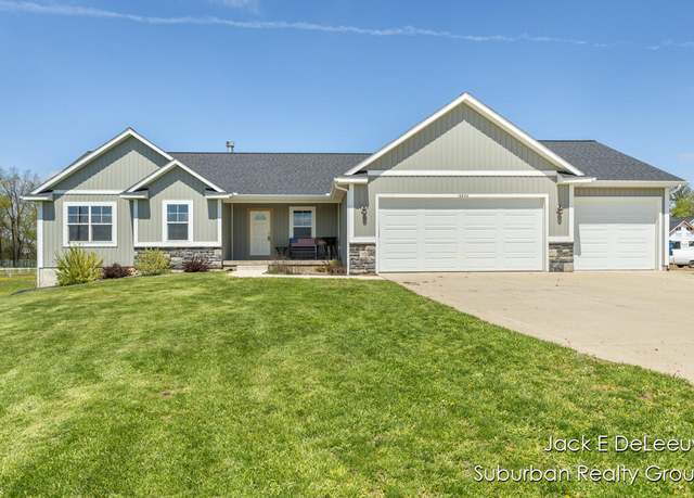 Property at 12840 Ridgedale Dr, Allendale, MI 49401, 4 beds, 3.5 baths