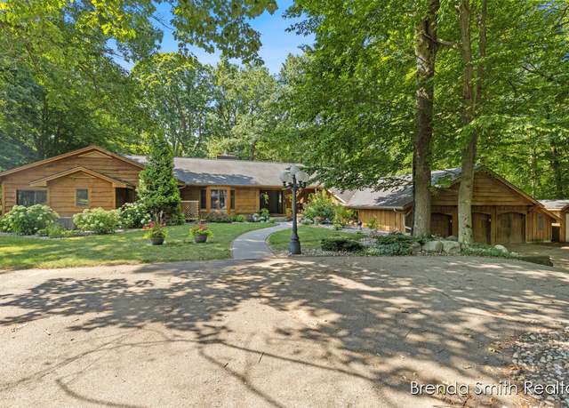 Property at 9141 Shady Ridge Dr, Sparta, MI 49345, 3 beds, 3.5 baths
