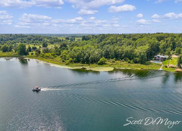Property at 12543 Woodland Park Dr NE, Belding, MI 48809