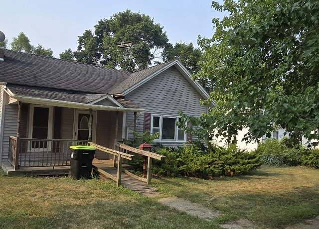 Property at 207 E Coffren Ave, Greenville, MI 48838, 2 beds, 1 bath