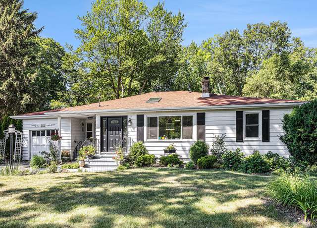 Property at 208 S Barker St, New Buffalo, MI 49117, 3 beds, 2 baths