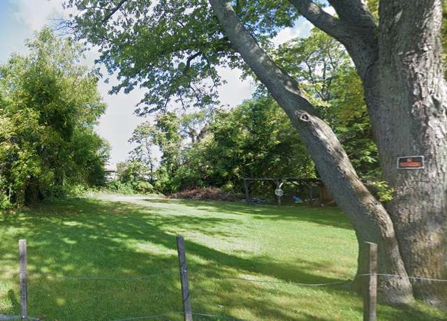 Property at 967 Hall St, Benton Harbor, MI 49022