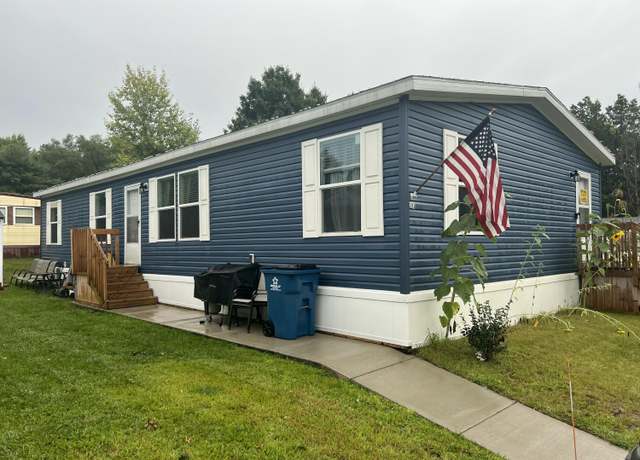 Property at 283 Timber Ln, Battle Creek, MI 49037, 4 beds, 2 baths