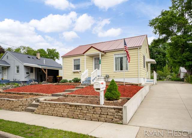 Property at 812 Forest St, Ionia, MI 48846, 2 beds, 1 bath