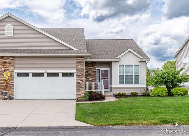 Property at 1540 Center Hill Rd SE, Lowell, MI 49331, 3 beds, 3 baths