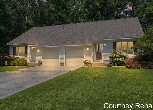 Property at 15143 Wintergreen Ct, Spring Lake, MI 49456, 2 beds, 1.5 baths