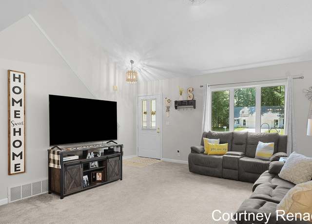 Property at 15143 Wintergreen Ct, Spring Lake, MI 49456, 2 beds, 1.5 baths