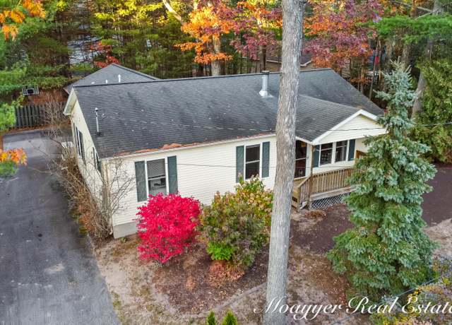 Property at 318 Elm Ave, Roscommon, MI 48653, 3 beds, 2 baths