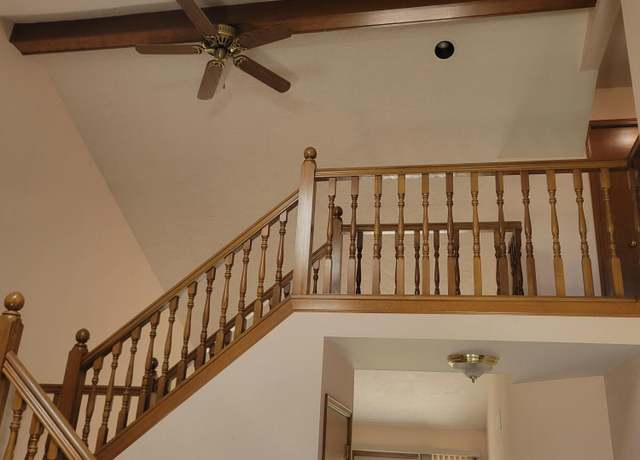 Property at 15430 Windmill Dr, Macomb, MI 48044, 3 beds, 2 baths