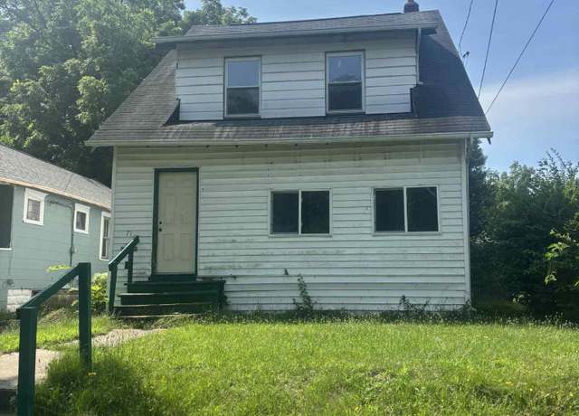 Property at 71 W Burnham St, Battle Creek, MI 49015, 3 beds, 1 bath