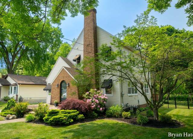 Property at 1243 Northrup Ave NW, Grand Rapids, MI 49504, 3 beds, 1.5 baths