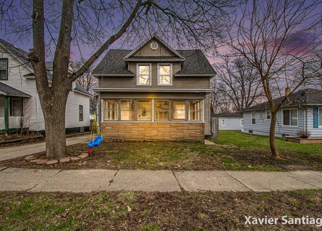 Property at 2050 Arnold Ave SW, Wyoming, MI 49509, 4 beds, 3 baths