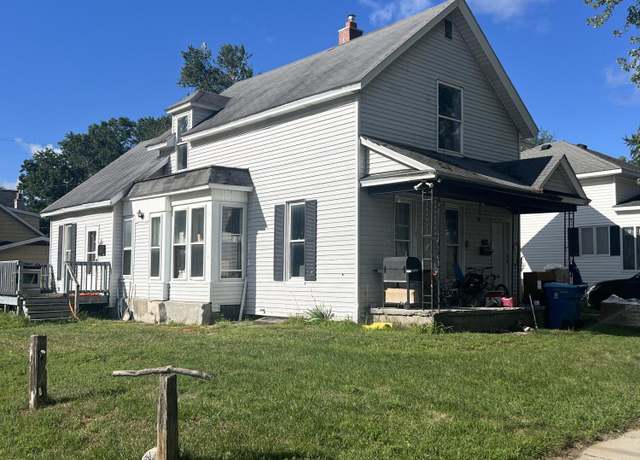 Property at 724 E Filer St, Ludington, MI 49431, 3 beds, 1 bath