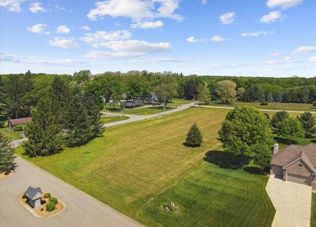 Property at 6000 Riverview Dr #5, Jackson, MI 49203