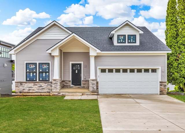 Property at 215 Nottingham Dr, Brooklyn, MI 49230, 5 beds, 3 baths
