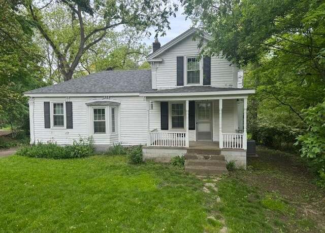 Property at 1673 Broadway St, Ann Arbor, MI 48105, 2 beds, 1 bath
