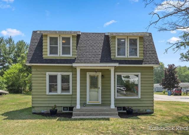 Property at 1408 E Pine Hill Ave, White Cloud, MI 49349, 3 beds, 2 baths