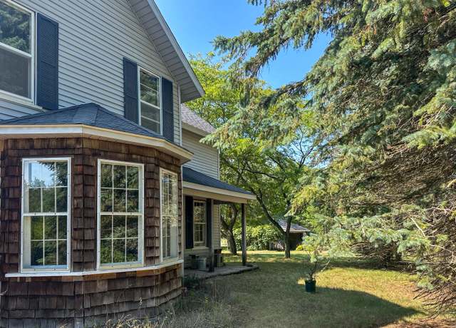 Property at 11529 168th Ave, Grand Haven, MI 49417, 3 beds, 2 baths