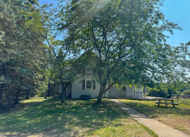 Property at 11529 168th Ave, Grand Haven, MI 49417, 3 beds, 2 baths