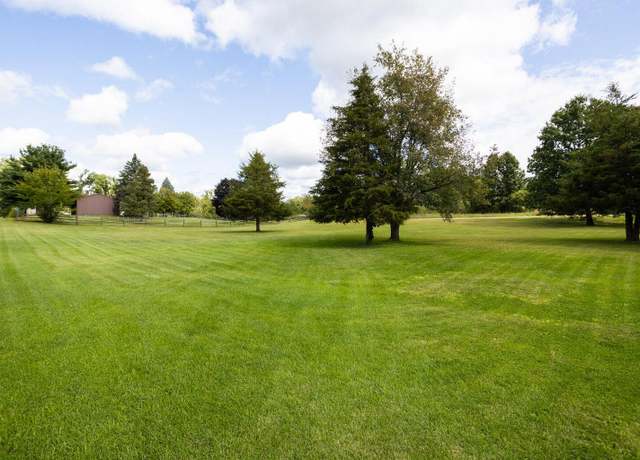 Property at 61 Pamawa Dr, Brooklyn, MI 49230
