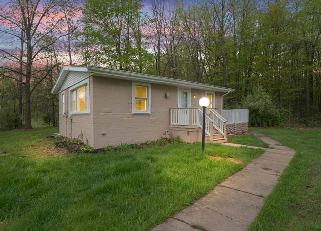 Property at 24118 Martinsville Rd, Belleville, MI 48111, 2 beds, 1 bath