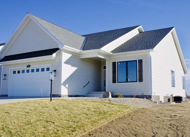 Property at 2576 Noellyn Dr, Berrien Springs, MI 49103, 2 beds, 2 baths