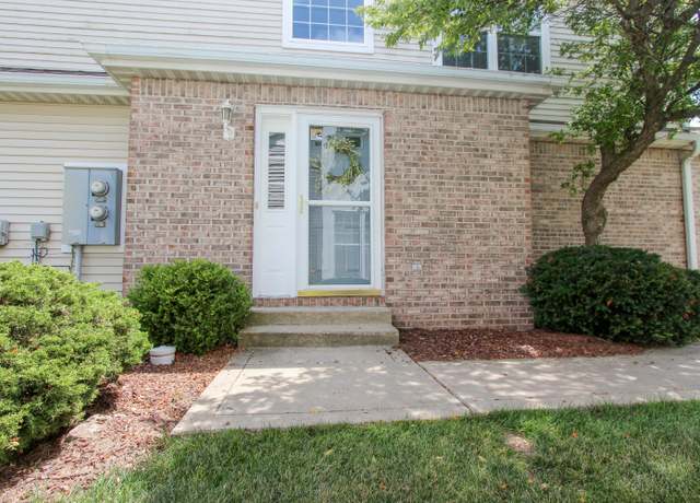 Property at 3216 E Morgan Creek Ct, Valparaiso, IN 46385, 3 beds, 2.5 baths